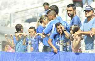 Torcedores do Cruzeiro compareceram em grande nmero ao Mineiro na semifinal contra o Tupi