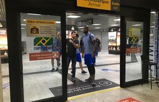 Galeria de fotos do desembarque do Cruzeiro no Aeroporto Santos Dumont, no Rio de Janeiro