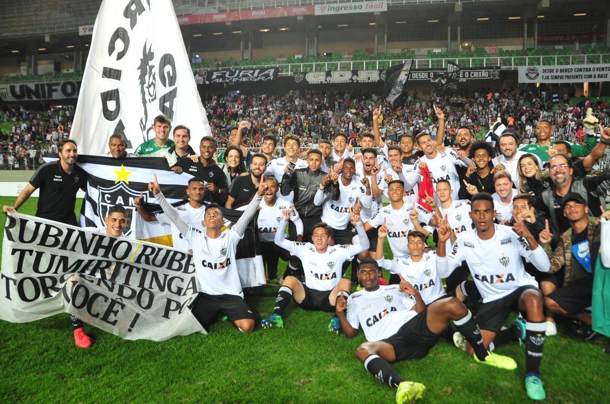 Galinho vence o Fluminense por 3 a 1, de virada, no Independncia, e conquista a Taa BH