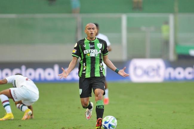 Amrica foi derrotado por 3 a 0 pelo Fluminense neste sbado (15/4), no Independncia, pela 1 rodada do Campeonato Brasileiro