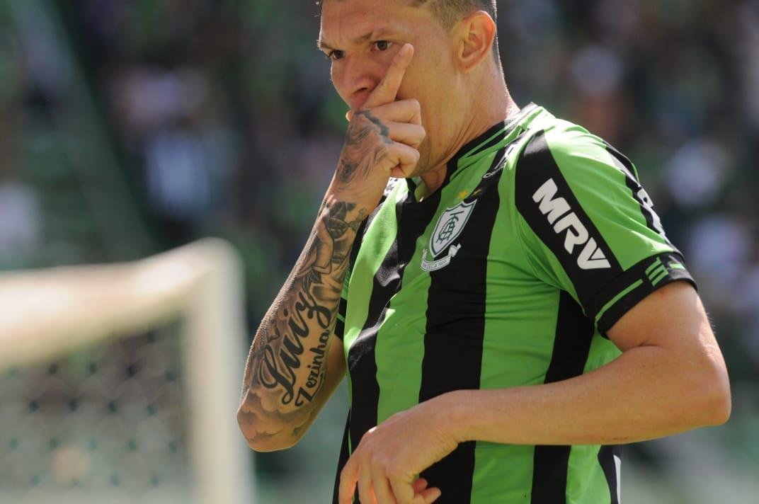 Coelho e Bugre se enfrentaram neste domingo, pela 16 rodada da Srie B