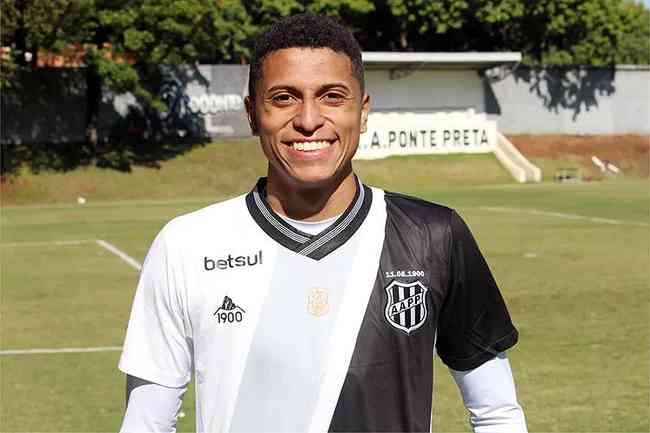 Rafael Santos fez bons jogos pela Ponte Preta na Série B