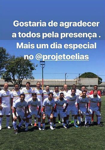 Elias participou de partida de futebol beneficente 