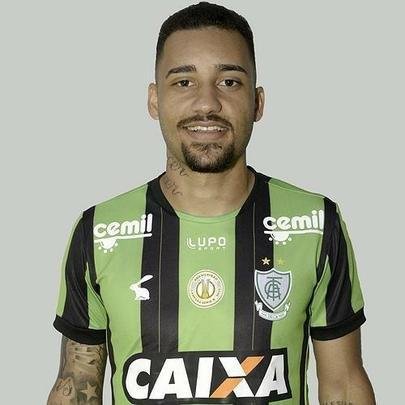 Robinho (atacante) -  emprestado pelo Fluminense at o fim de 2018