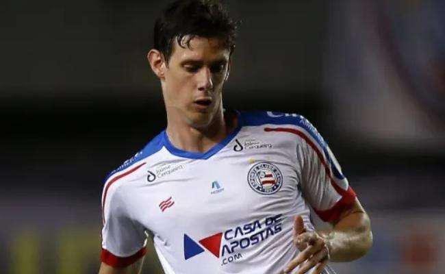 O zagueiro argentino Germn Conti, de 27 anos, est negociando com o Amrica. Ex-Bahia, o defensor pertence ao Benfica e chegaria ao Coelho por emprstimo. 