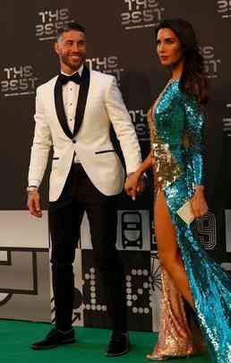 O zagueiro espanhol Sergio Ramos e sua companheira Pilar Rubio 