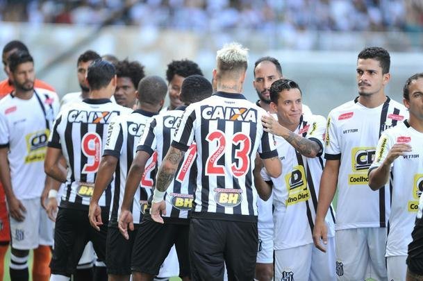 Imagens do duelo entre Atltico e Democrata-GV, no Independncia, pelo Campeonato Mineiro