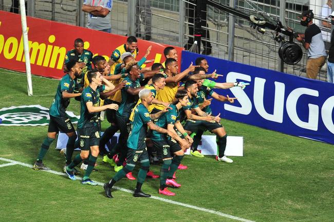 Fotos do jogo entre Amrica e Cruzeiro, pela semifinal do Mineiro