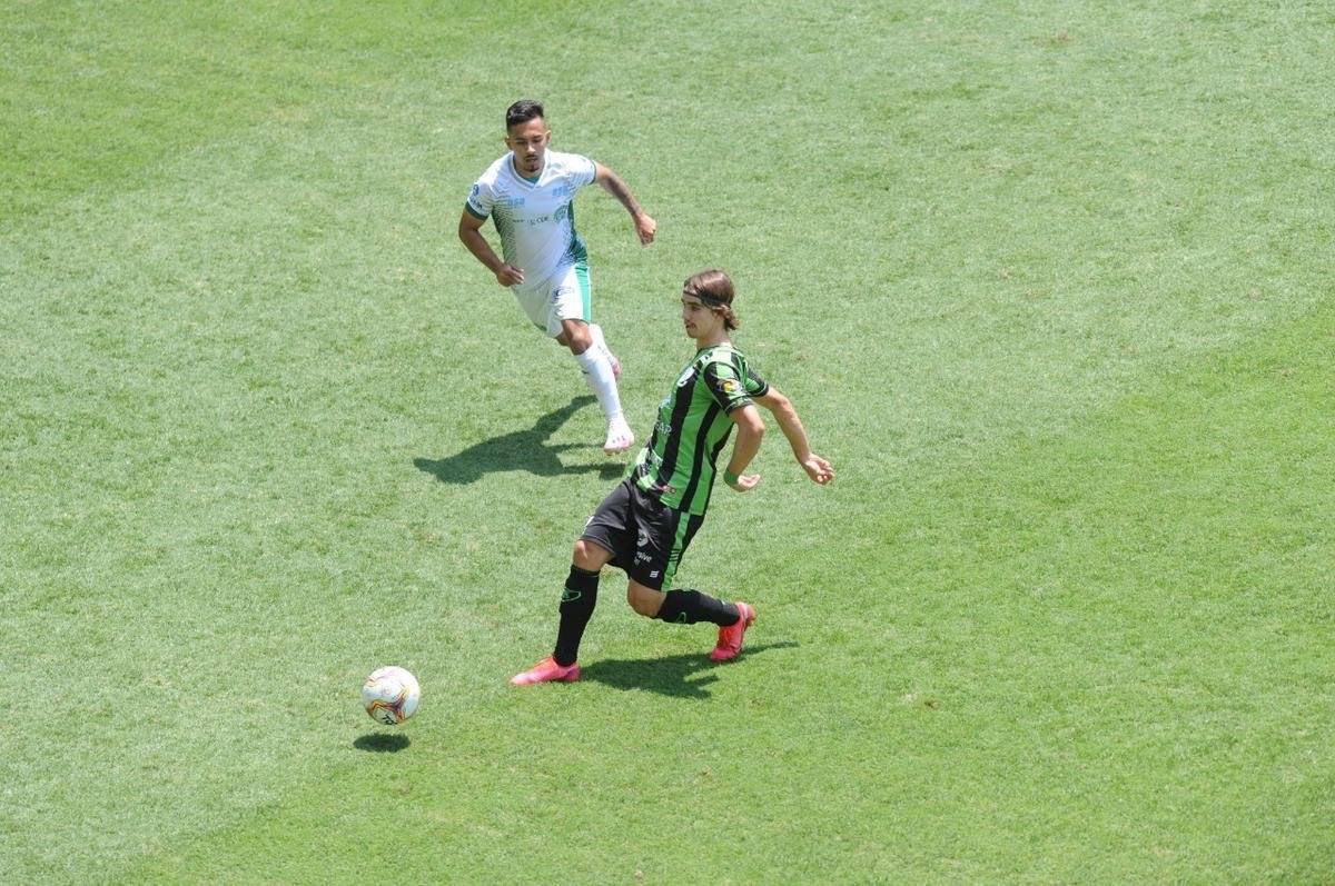 Equipes se enfrentaram neste sbado, pela 13 rodada da competio