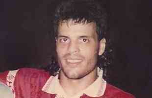 1994 - Paulinho Mclaren, do Internacional, foi o artilheiro com seis gols