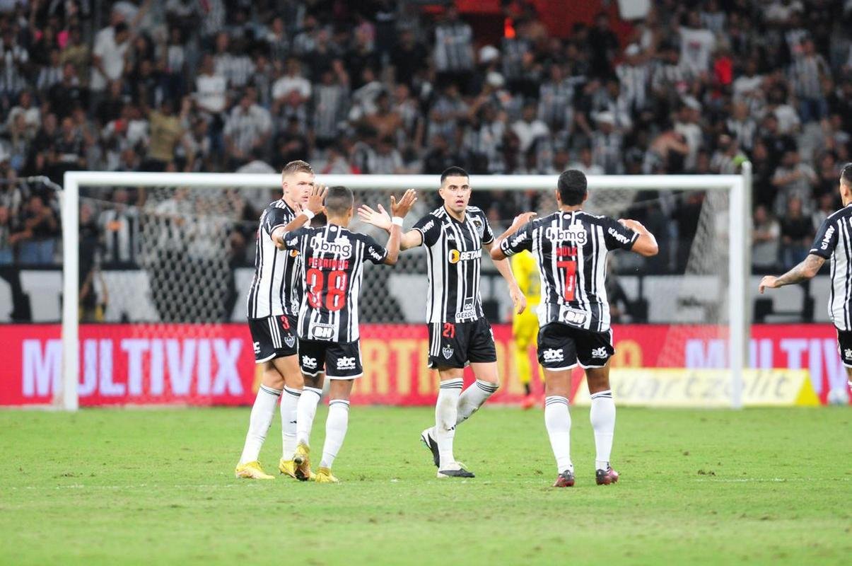 Atltico e Brasil de Pelotas-RS se enfrentaram nesta quarta-feira (12/4), no Mineiro, pela ida da terceira fase da Copa do Brasil