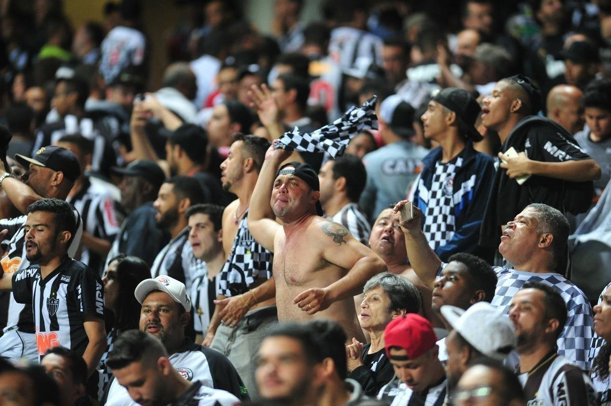 Fotos da torcida do Atltico na vitria por 2 a 0 sobre o Botafogo, no Independncia, pela Sul-Americana
