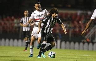 Atl�tico saiu atr�s, conseguiu virada com R�ger Guedes e Ricardo Oliveira, mas cedeu empate no Morumbi