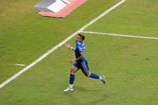 Fotos do jogo entre Cruzeiro e Sport, no Mineiro, em Belo Horizonte, pela 15 rodada da Srie B do Campeonato Brasileiro (28/6/2022)