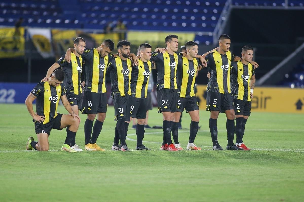 Nos pnaltis, Amrica venceu por 5 a 4 e assegurou vaga na terceira fase da Copa Libertadores