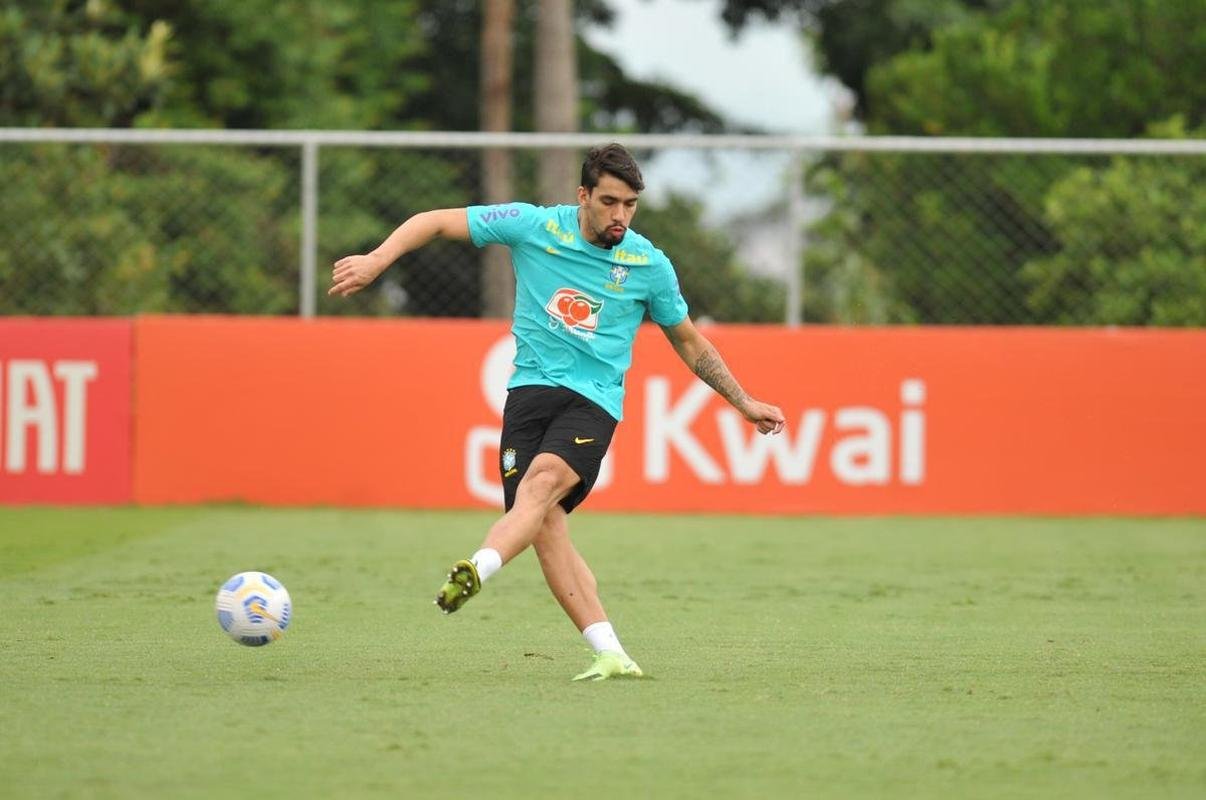 Seleo Brasileira concluiu na Toca da Raposa II, CT do Cruzeiro, em BH, a preparao para enfrentar o Paraguai no Mineiro pelas Eliminatrias da Copa do Mundo do Catar