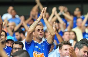 Torcida do Cruzeiro no clssico contra o Atltico, no Mineiro, pela 10 rodada do Estadual