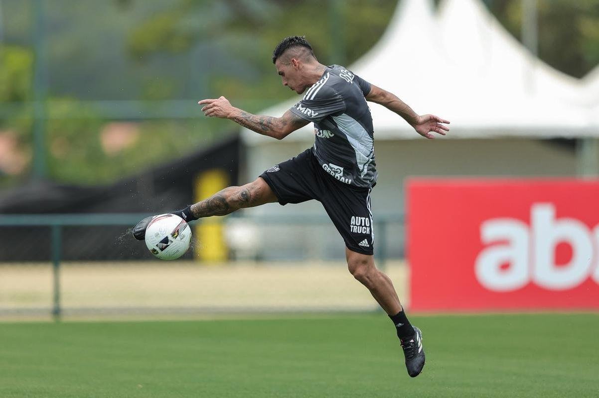 Atltico teve um dia de folga aps o empate com o Cruzeiro no clssico. Elenco de Coudet retomou atividades na Cidade do Galo na tarde desta quarta-feira (15/2).