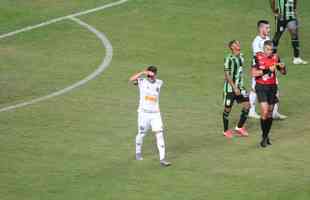 No fim do jogo, Savarino marcou o terceiro gol do Galo no clssico