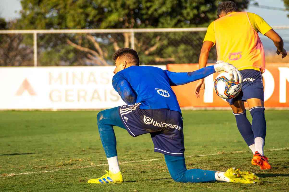 Fotos do treino do Cruzeiro desta sexta-feira, 3 de setembro, na Toca da Raposa II