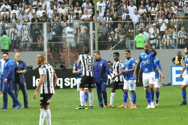 Atltico e Cruzeiro se enfrentaram pelas quartas de final da Copa do Brasil