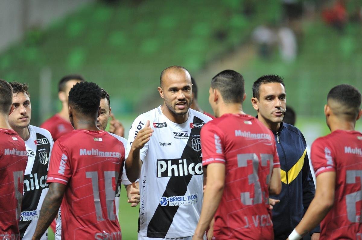 Amrica e Ponte Preta se enfrentaram pela 32 rodada da Srie B do Campeonato Brasileiro