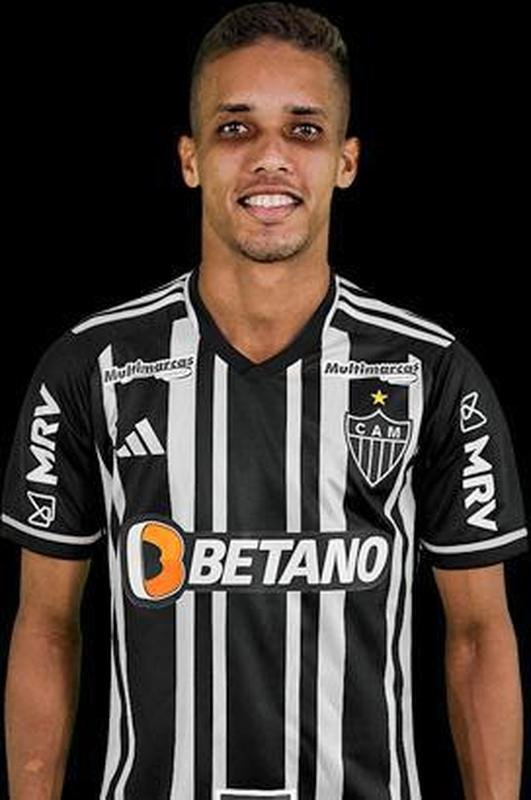 Pedrinho (meio-campista)