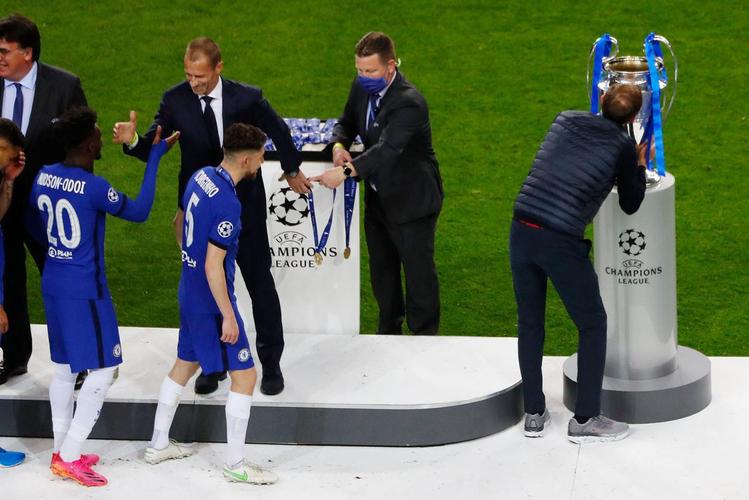 Chelsea faz a festa depois de vencer o Manchester City e faturar o bi na Liga dos Campeões