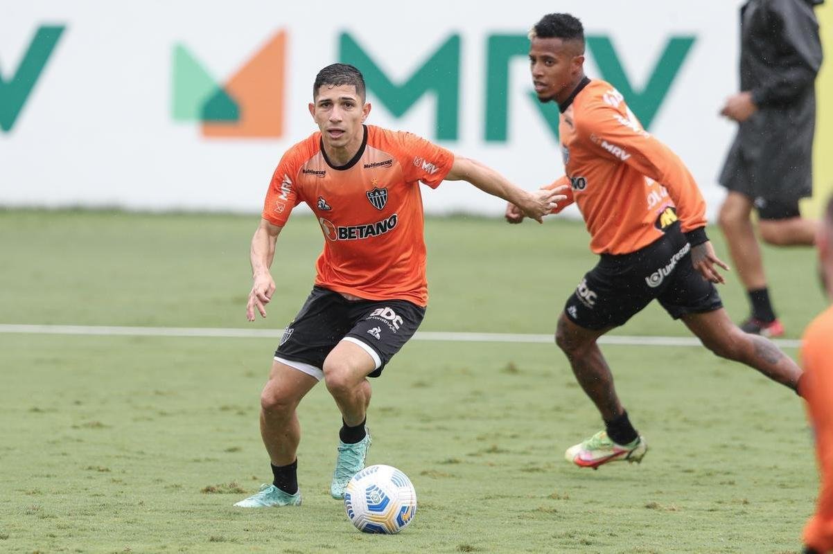 Fotos do treino do Atltico neste domingo na Cidade do Galo (21/11)