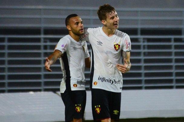 Pela 27ª rodada da Série B, CRB e Sport se enfrentaram no estádio Rei Pelé, em Maceió e, mais uma vez, o Leão saiu de campo com um empate, sendo o 13º na competição.