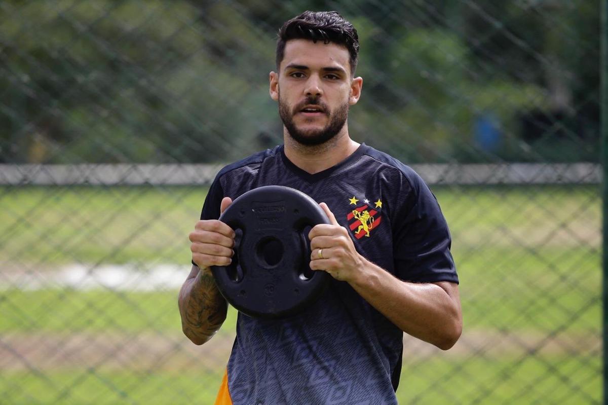 Na primeira semana, treinamento será físico, com grupos de 16 atletas. Jogadores são divididos em dois horários, sem contato e respeitando distanciamento