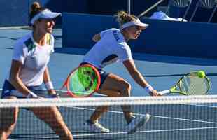 Dupla Luisa Stefani e Laura Pigossi conquistou a medalha de bronze nas duplas femininas do tênis