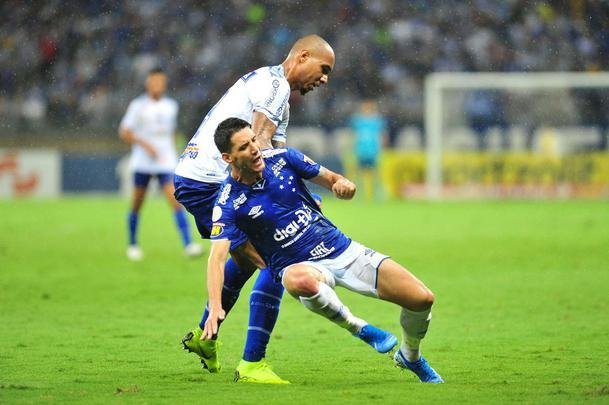 Fotos do duelo entre Cruzeiro e CSA, no Mineiro, pela 35 rodada do Brasileiro