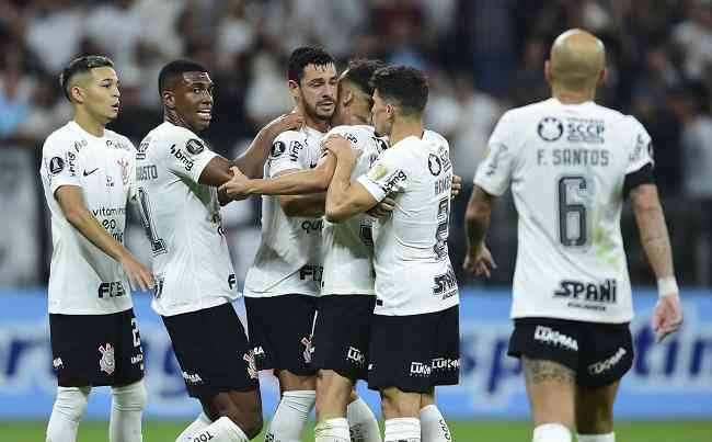 Internacional e Corinthians ganham na 1ª rodada da Libertadores