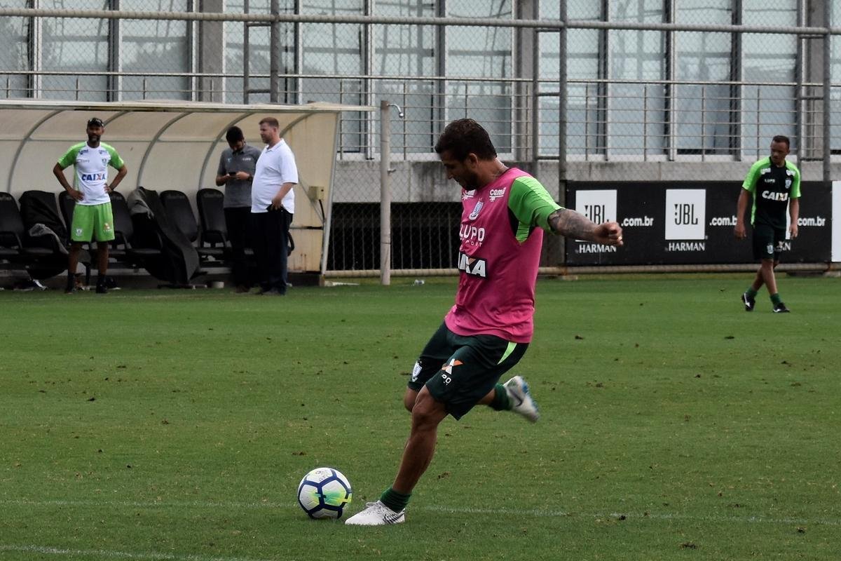 Treino do Amrica no CT do Grmio, em Porto Alegre, antes de 'deciso' contra o Inter pelo Brasileiro