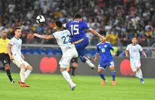 Fotos do empate por 1 a 1 entre Argentina e Paraguai, no Mineiro, pela Copa Amrica
