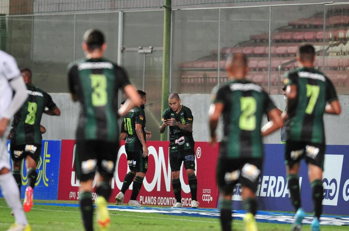 Amrica e Democrata-GV se enfrentaram no Independncia pela 2 rodada do Campeonato Mineiro