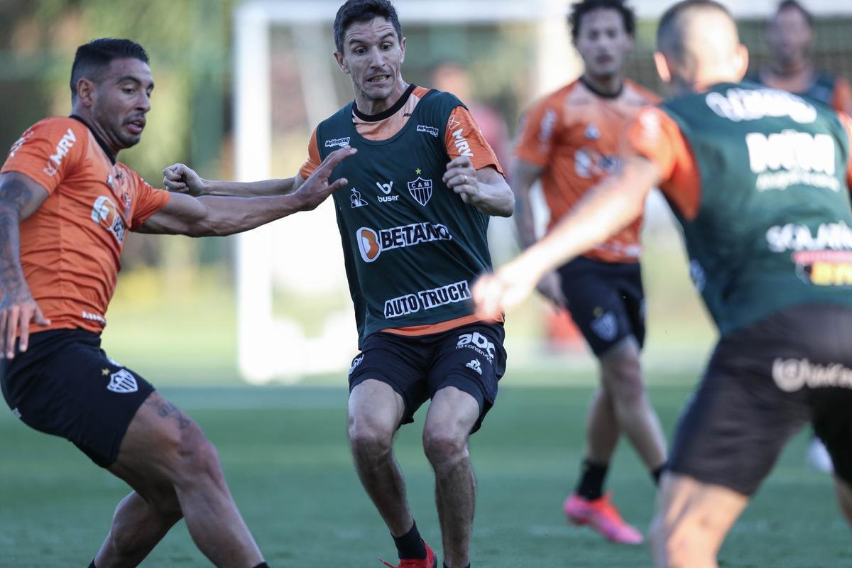Fotos do primeiro treino de Diego Costa pelo Atltico