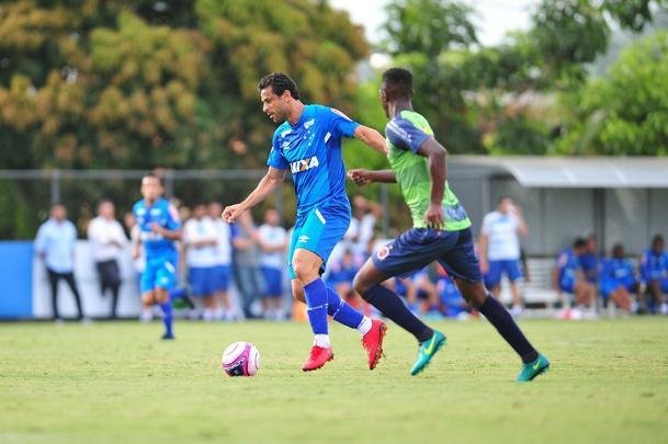 Imagens do jogo-treino entre Cruzeiro e Ipatinga, na Toca da Raposa II, nesta sexta-feira (12/01)