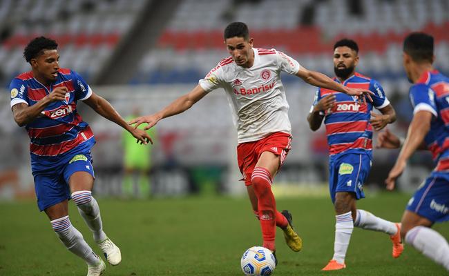 Internacional entrou em crise após derrota no Ceará