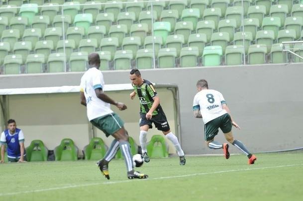 Veja imagens de Amrica e Caldense, no Independncia