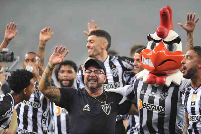 Baixe O Pôster Do Atlético Tricampeão Mineiro Superesportes