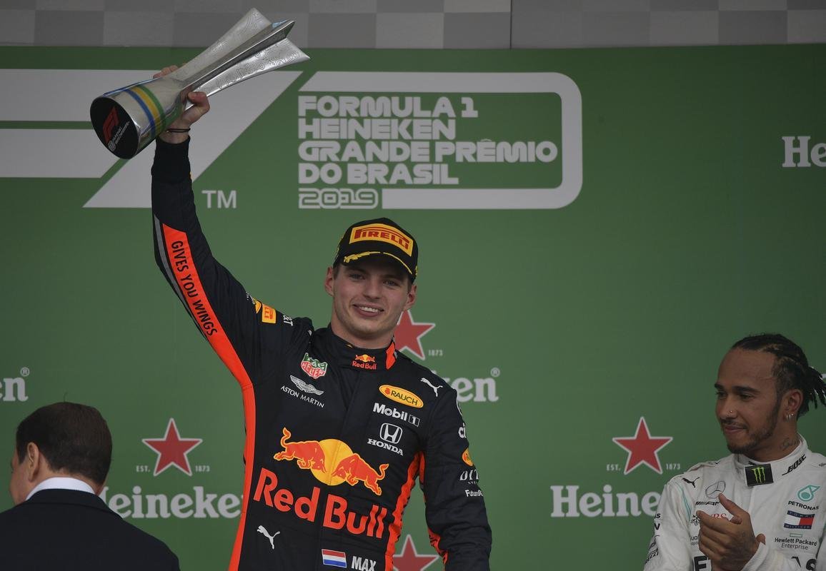 Verstappen, da RBR, venceu GP Brasil de Frmula 1, em Interlagos, So Paulo, e foi seguido de Pierre Gasly, da Toro Rosso, e Lewis Hamilton, da Mercedes