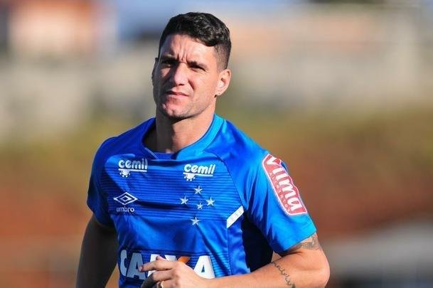 Fotos do treino do Cruzeiro desta sexta-feira (30/6), na Toca da Raposa II (Alexandre Guzanshe/EM D.A Press)