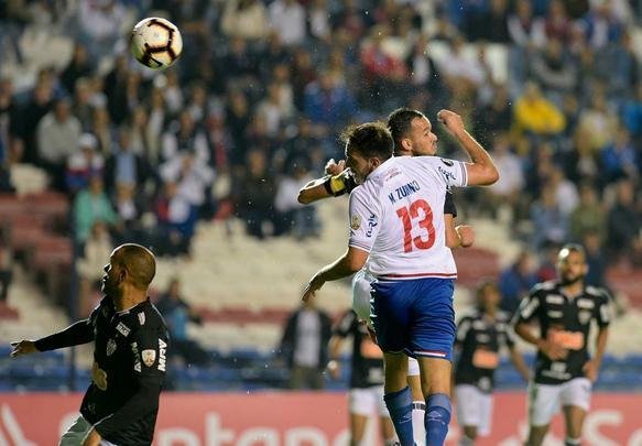 Nacional venceu Atltico por 1 a 0 no Gran Parque Central com gol de Bergessio
