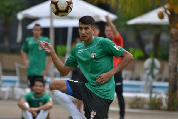 Deportivo Lara treinou a parte física na manhã desta terça-feira, em Valencia, na Venezuela. Time enfrenta o Cruzeiro às 19h15 desta quarta, no Mineirão, pela segunda rodada do Grupo B da Copa Libertadores