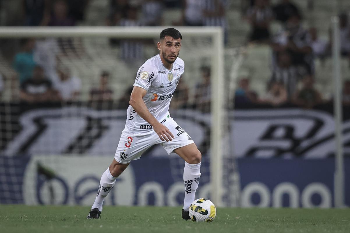 O Atltico visitou o Cear nesta quarta-feira (15), na Arena Castelo, em Fortaleza, pela 12 rodada do Campeonato Brasileiro. Veja as melhores imagens do confronto.