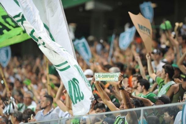 Festa do Amrica e da torcida no Independncia com o bi da Srie B em 2017