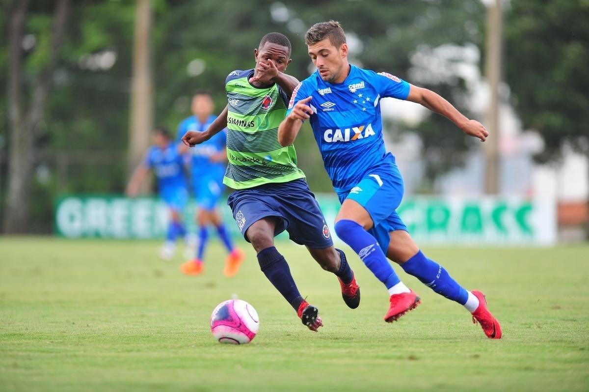 Imagens do jogo-treino entre Cruzeiro e Ipatinga, na Toca da Raposa II, nesta sexta-feira (12/01)