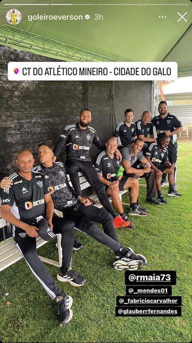 Goleiros do Atl�tico, Everson e Matheus Mendes seguem treinando na Cidade do Galo durante o recesso.